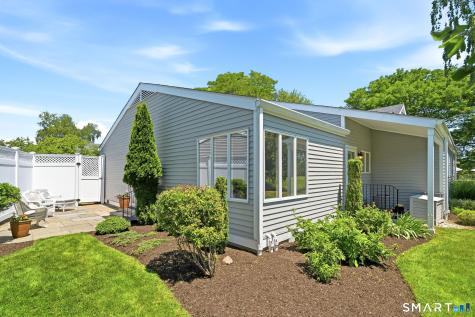 109 Field Point Drive Fairfield CT 06824