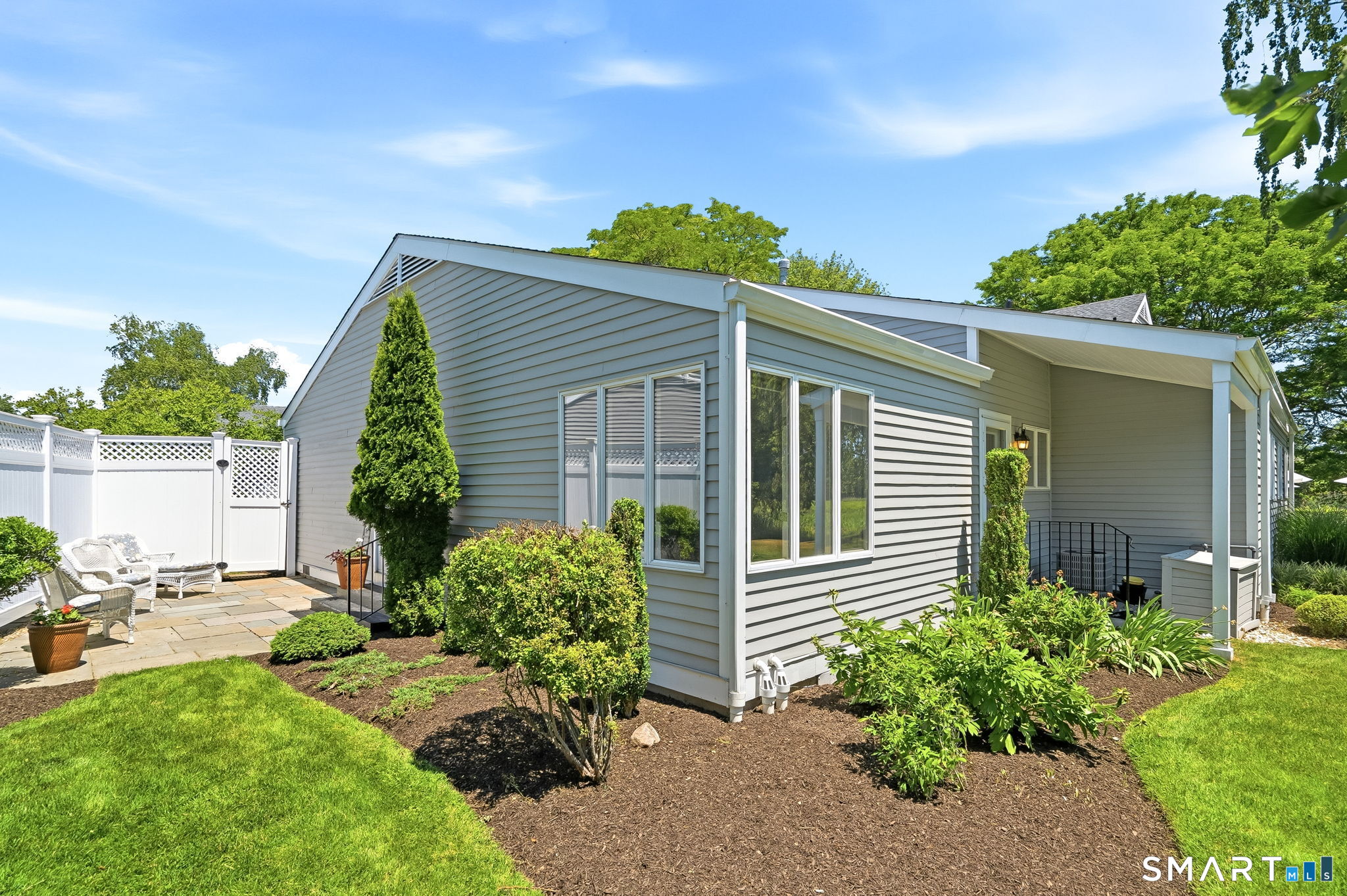 109 Field Point Drive Fairfield CT 06824