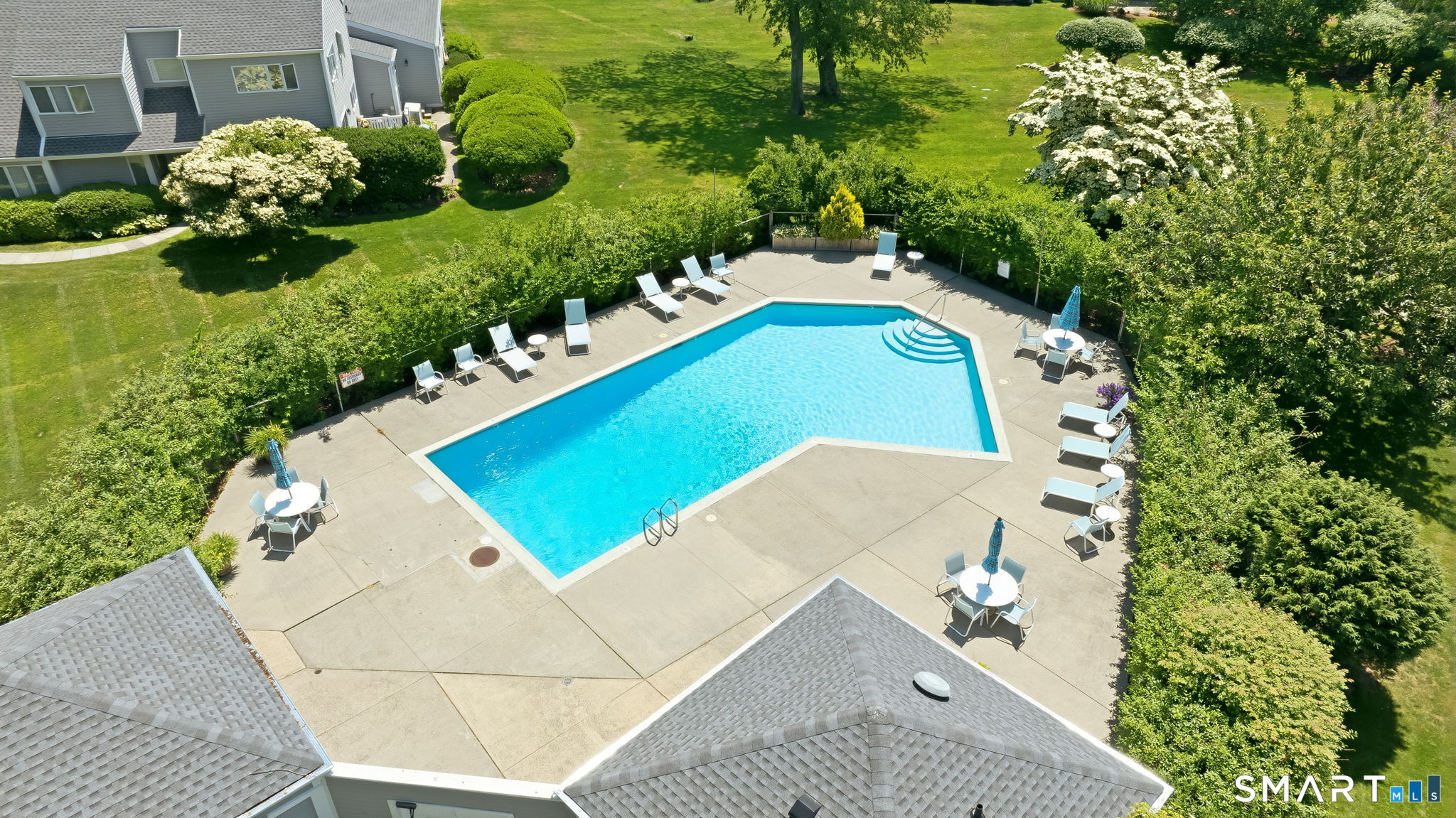 109 Field Point Drive Fairfield CT 06824