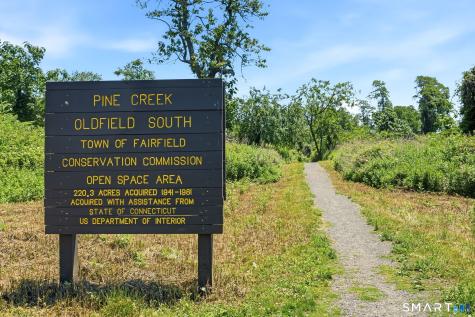 109 Field Point Drive Fairfield CT 06824