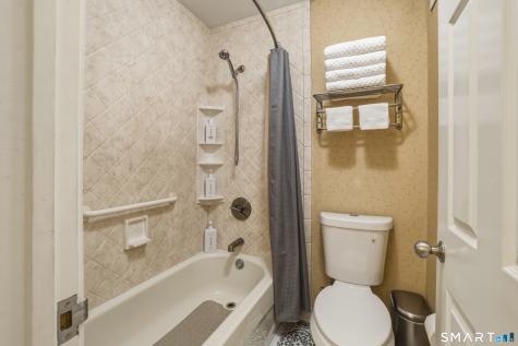 1613 Old Pond Lane Norwich CT 06360