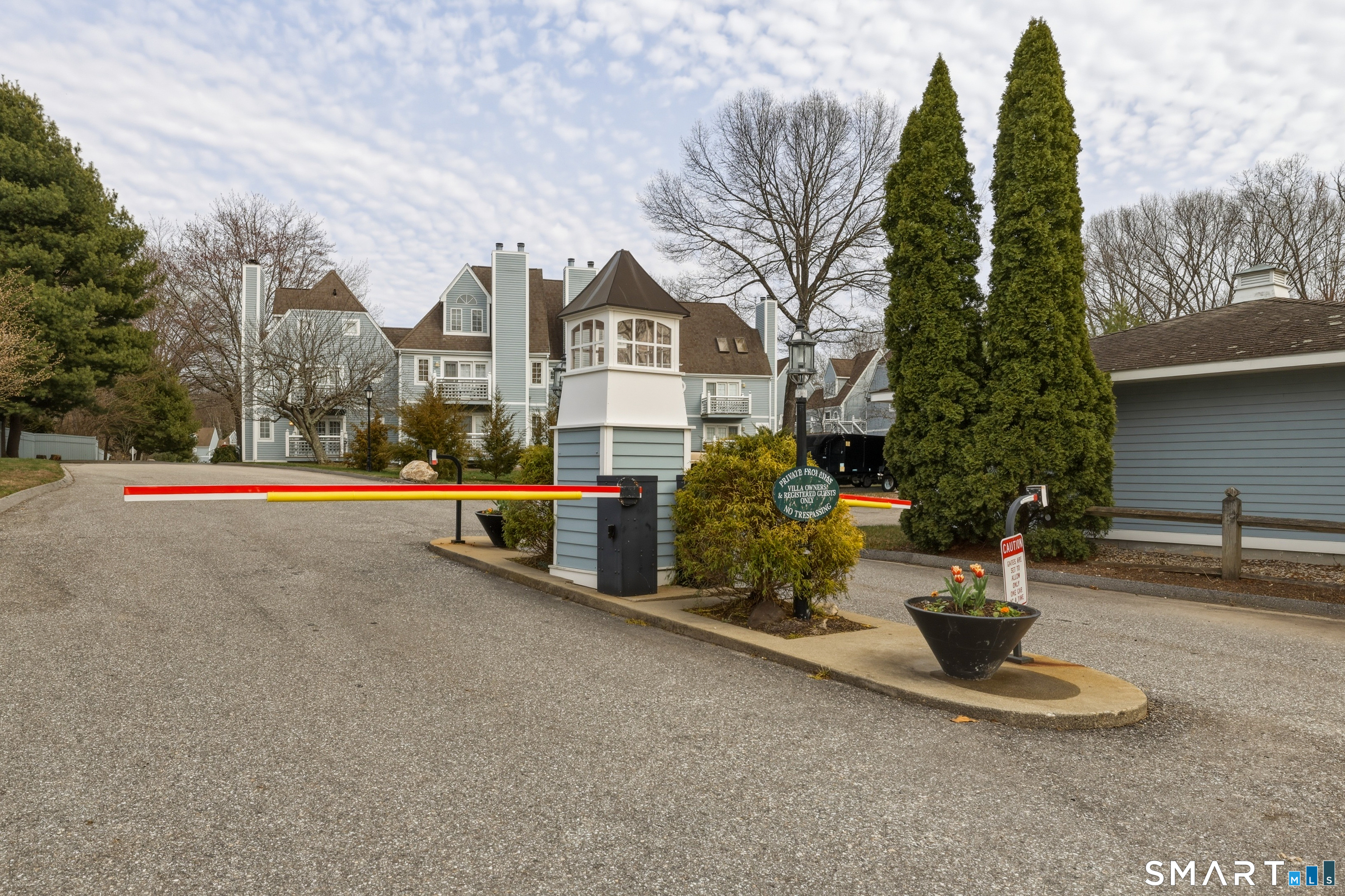 1613 Old Pond Lane Norwich CT 06360