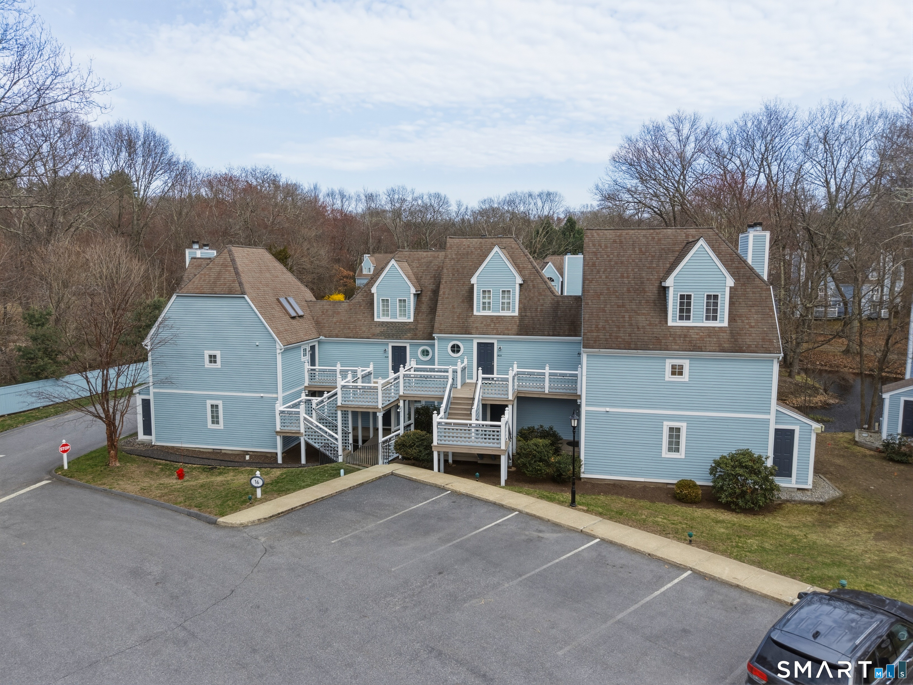 1613 Old Pond Lane Norwich CT 06360