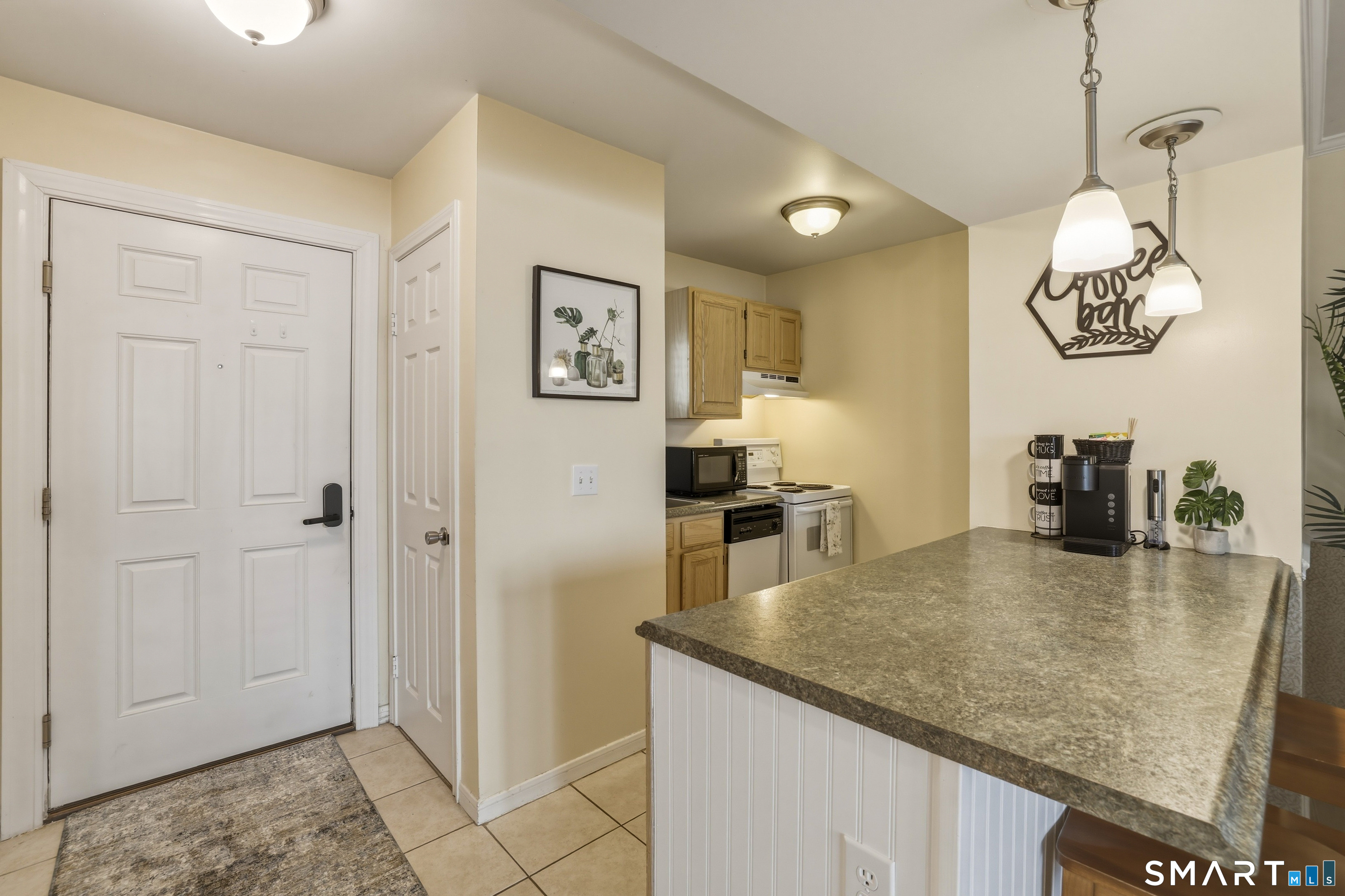 1613 Old Pond Lane Norwich CT 06360