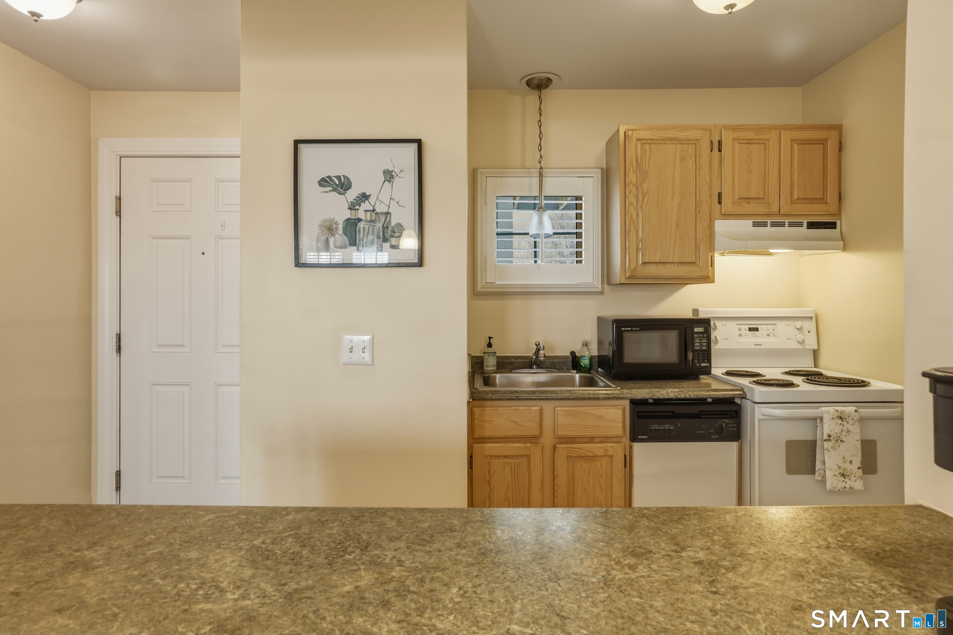 1613 Old Pond Lane Norwich CT 06360