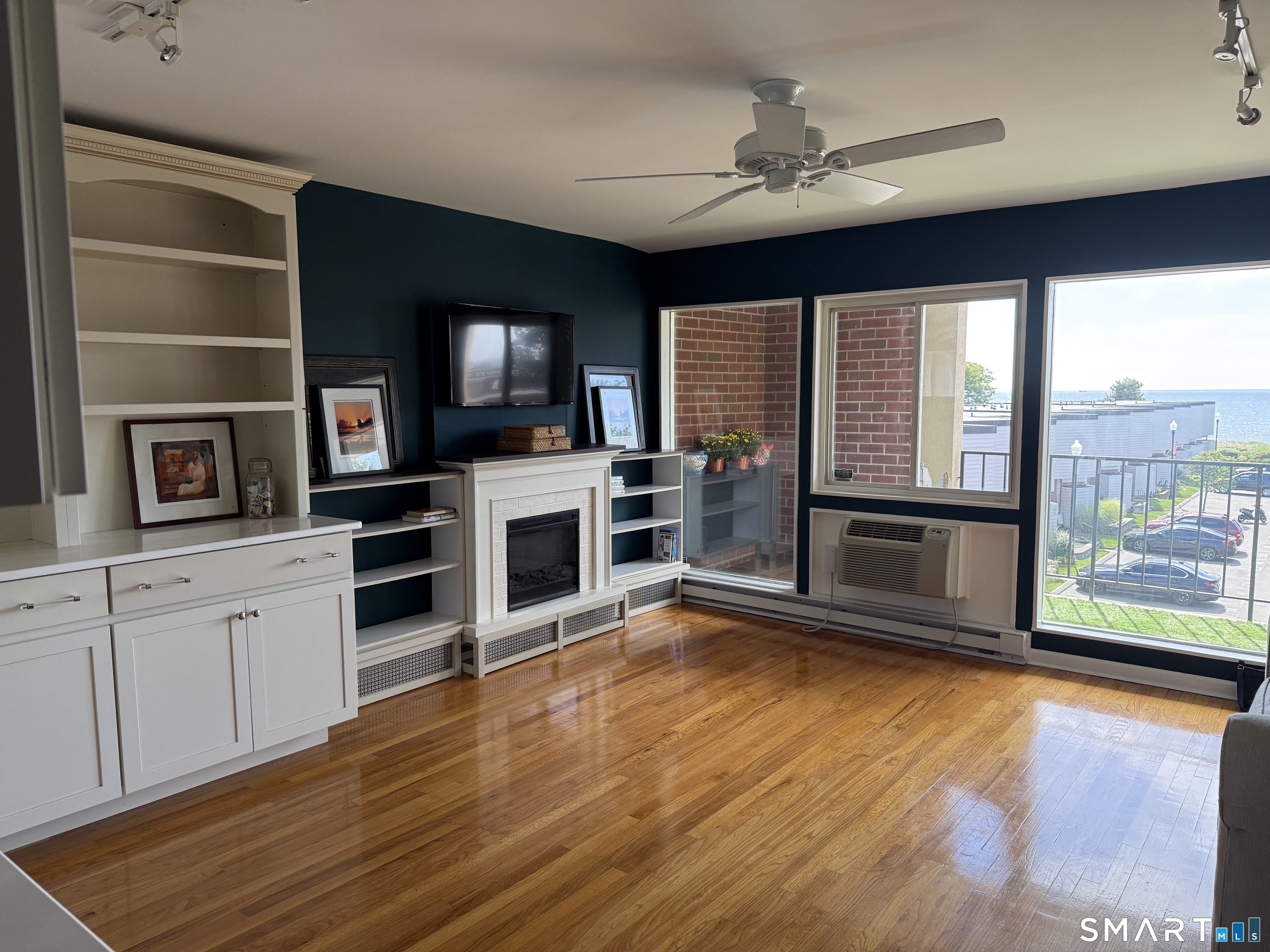 255 West Walk West Haven CT 06516