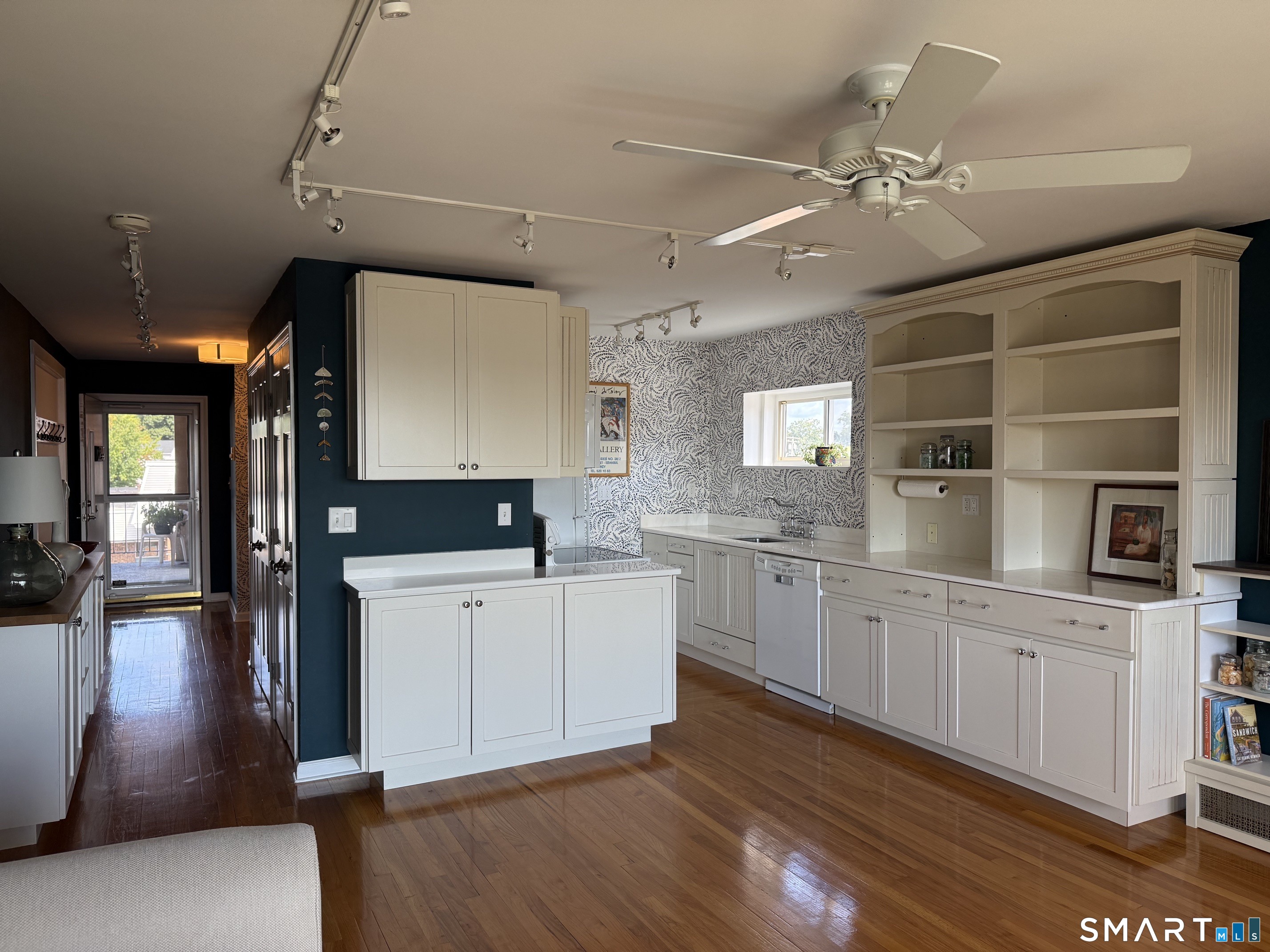 255 West Walk West Haven CT 06516