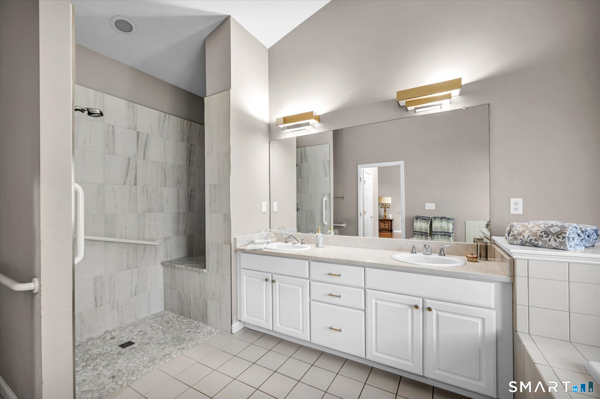 36 Bay Hill Drive Bloomfield CT 06002