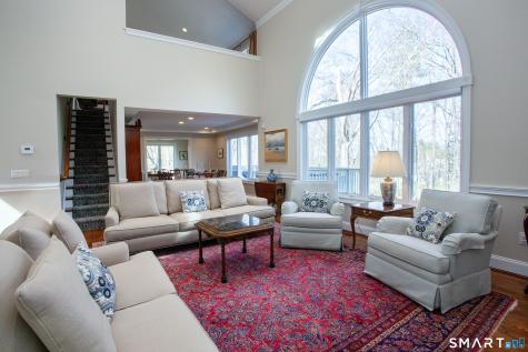 5 Shirecrest Avon CT 06001
