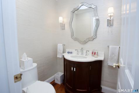 5 Shirecrest Avon CT 06001