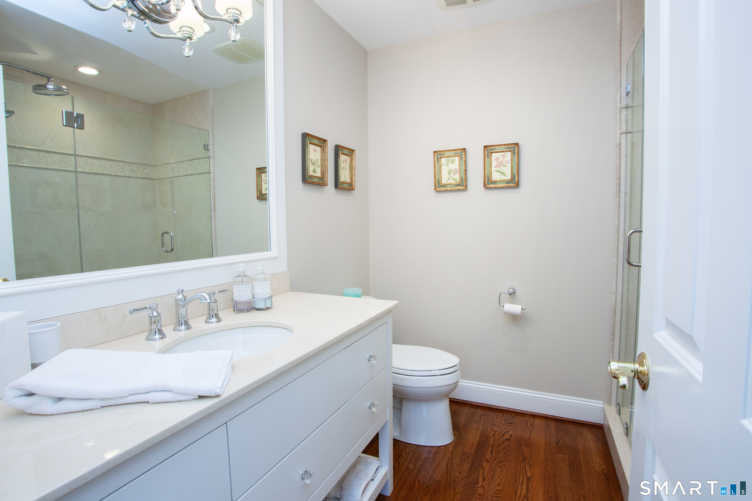 5 Shirecrest Avon CT 06001