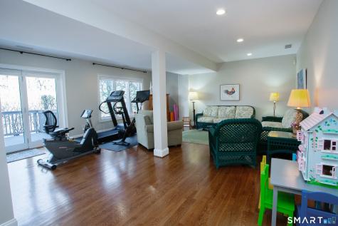 5 Shirecrest Avon CT 06001