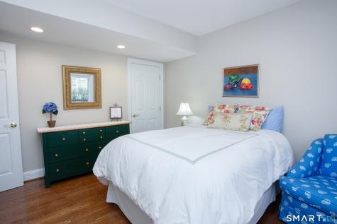 5 Shirecrest Avon CT 06001