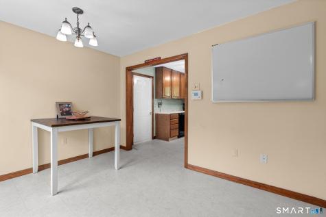 83 Carriage House Enfield CT 06082