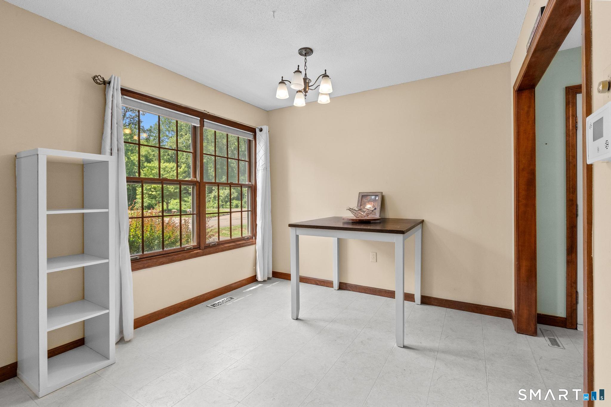 83 Carriage House Enfield CT 06082