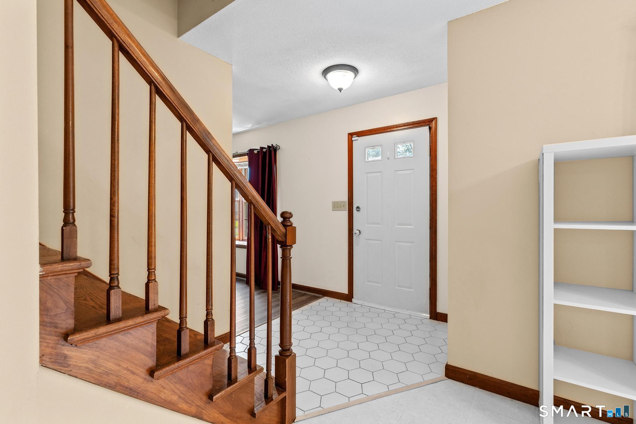 83 Carriage House Enfield CT 06082