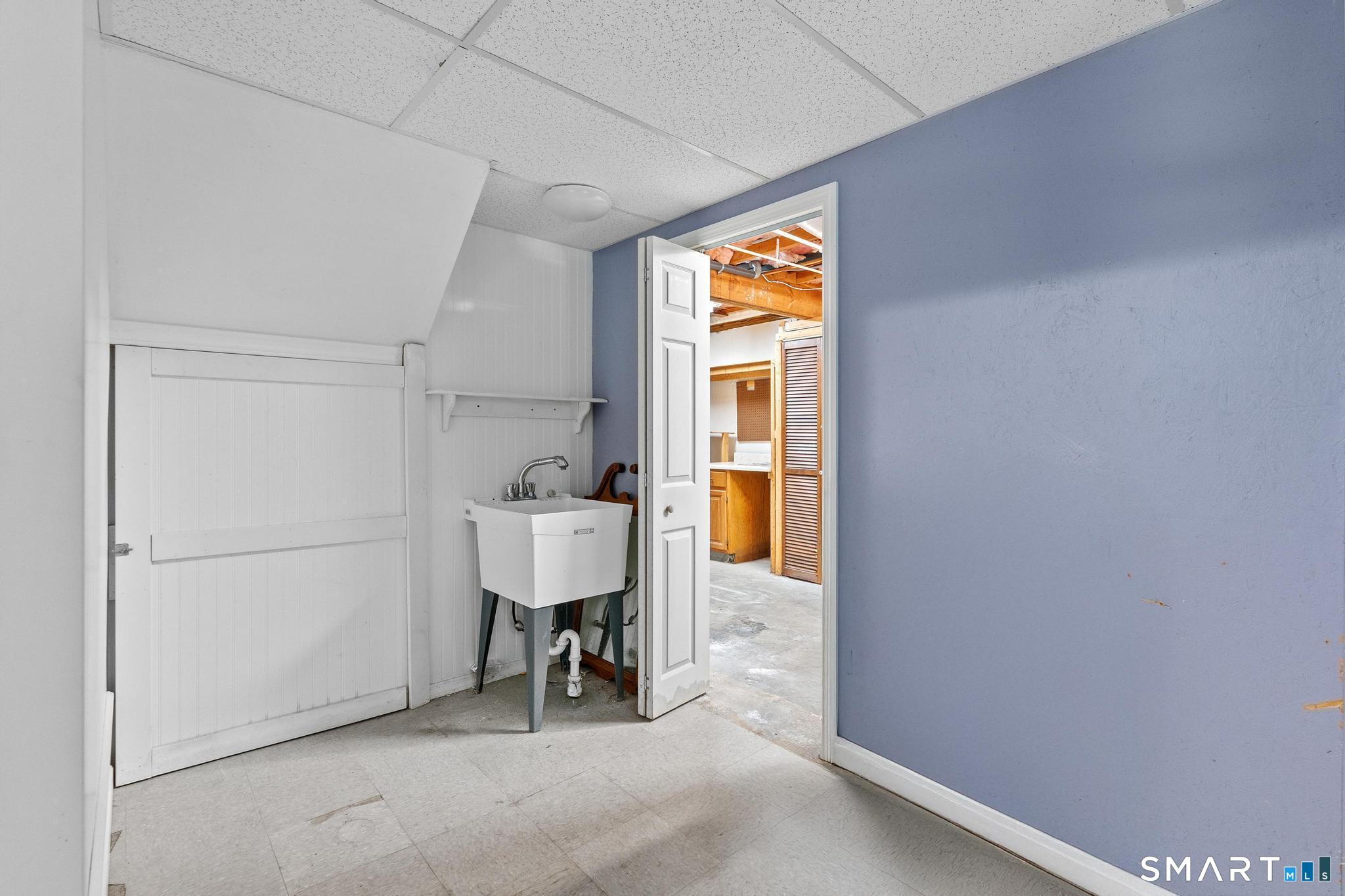 83 Carriage House Enfield CT 06082