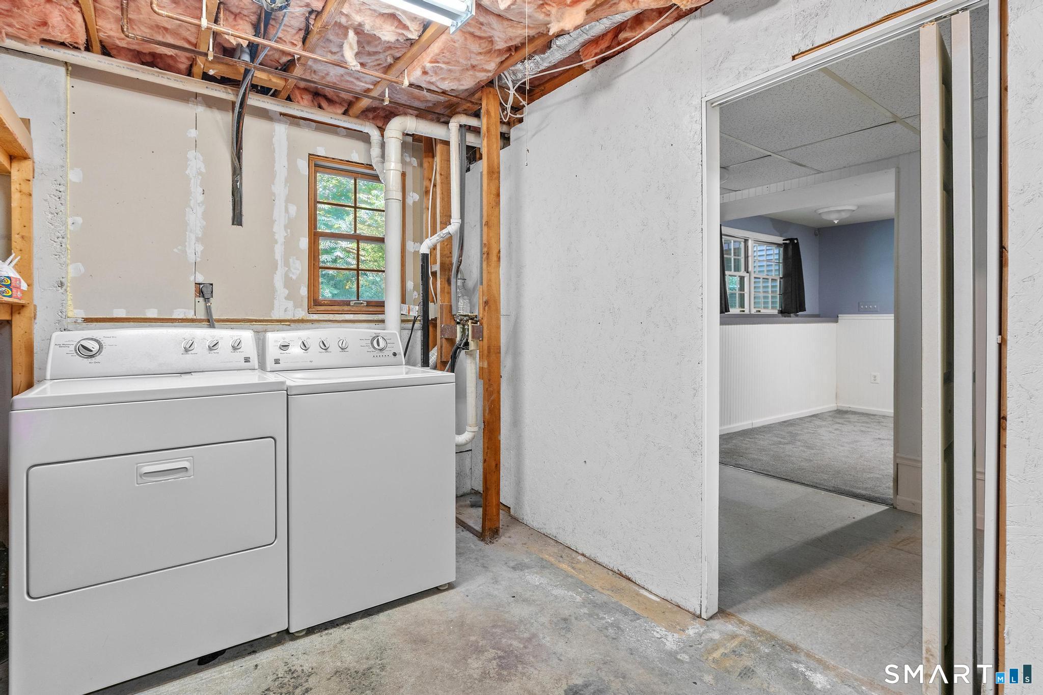 83 Carriage House Enfield CT 06082