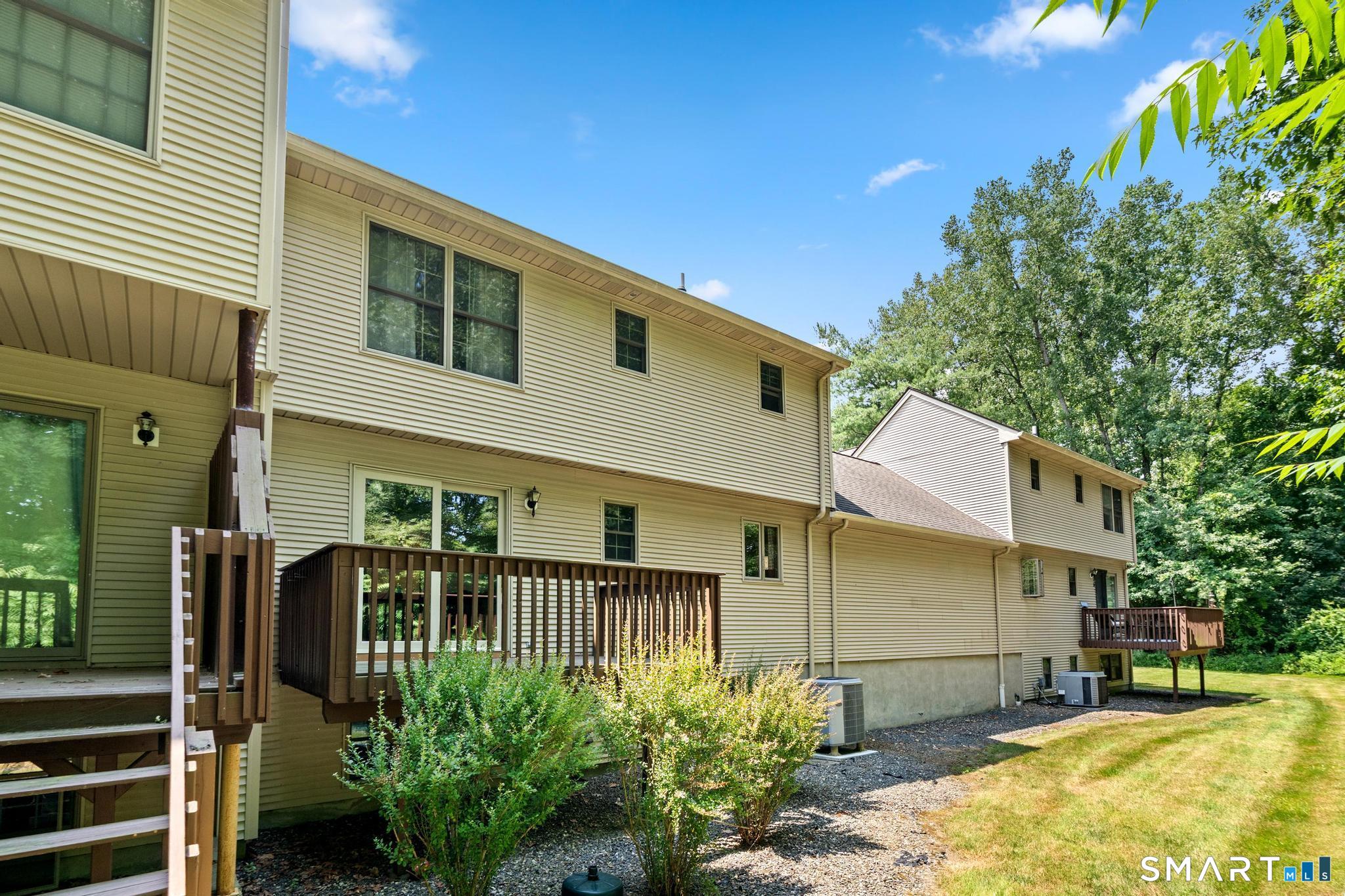 83 Carriage House Enfield CT 06082