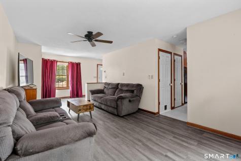 83 Carriage House Enfield CT 06082