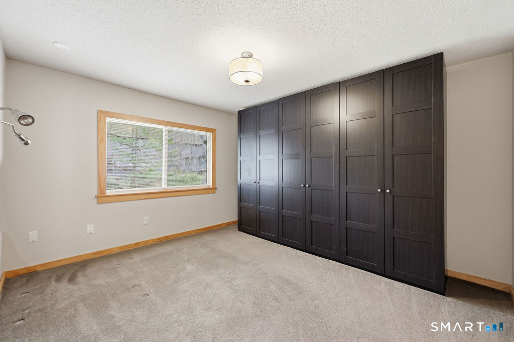 70 Conestoga Way Glastonbury CT 06033
