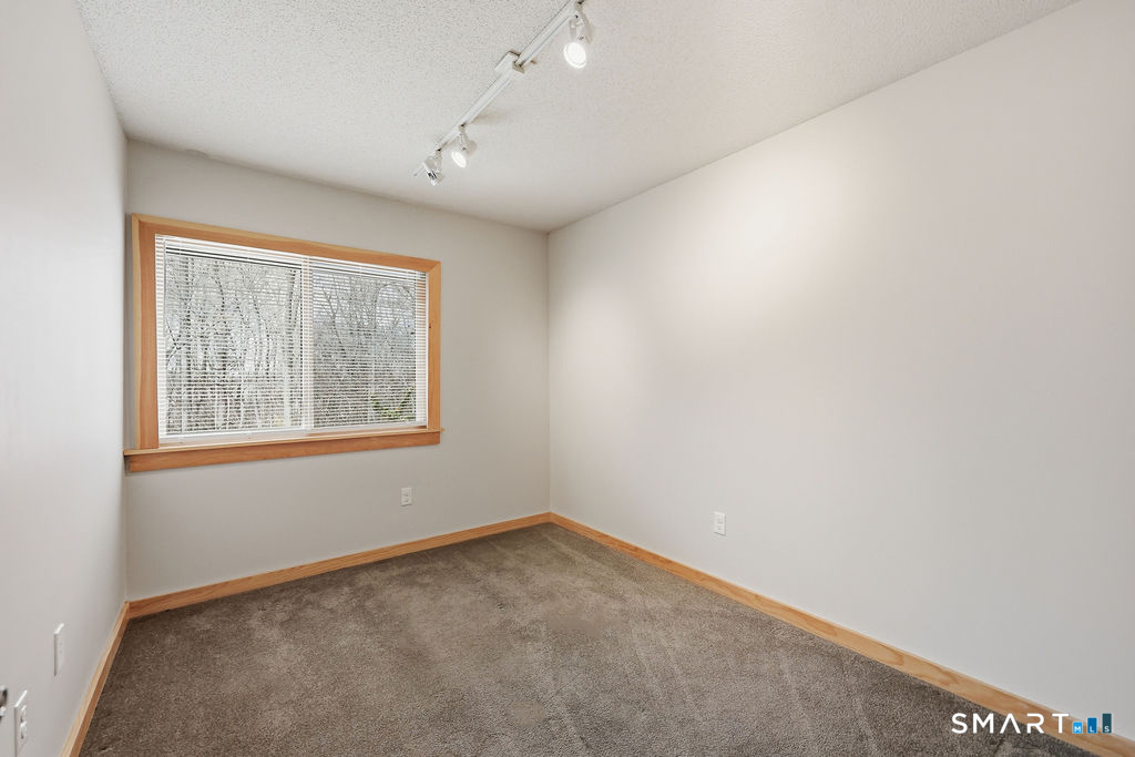 70 Conestoga Way Glastonbury CT 06033