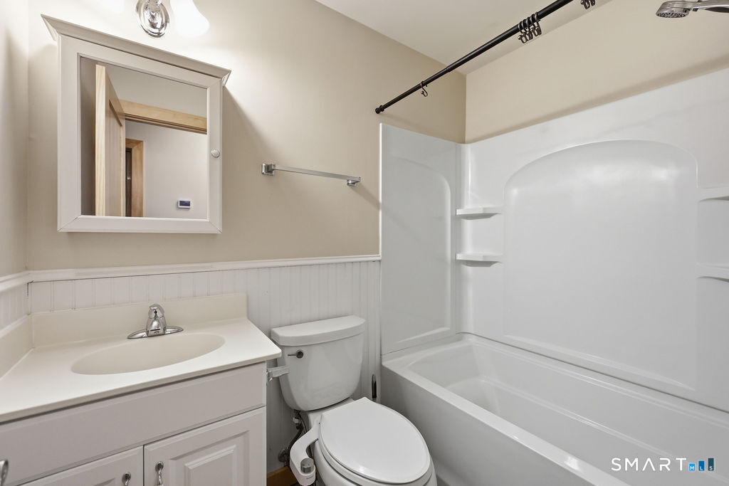 70 Conestoga Way Glastonbury CT 06033