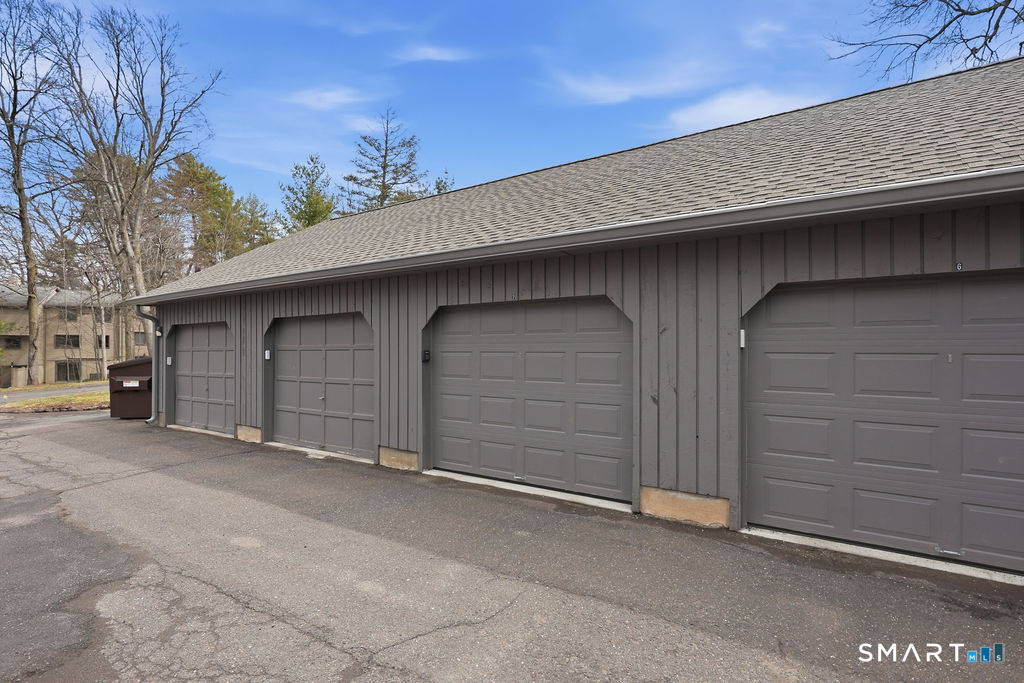 70 Conestoga Way Glastonbury CT 06033