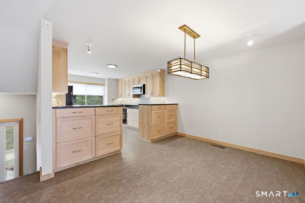 70 Conestoga Way Glastonbury CT 06033