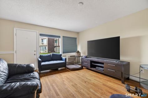 35 West Walk West Haven CT 06516