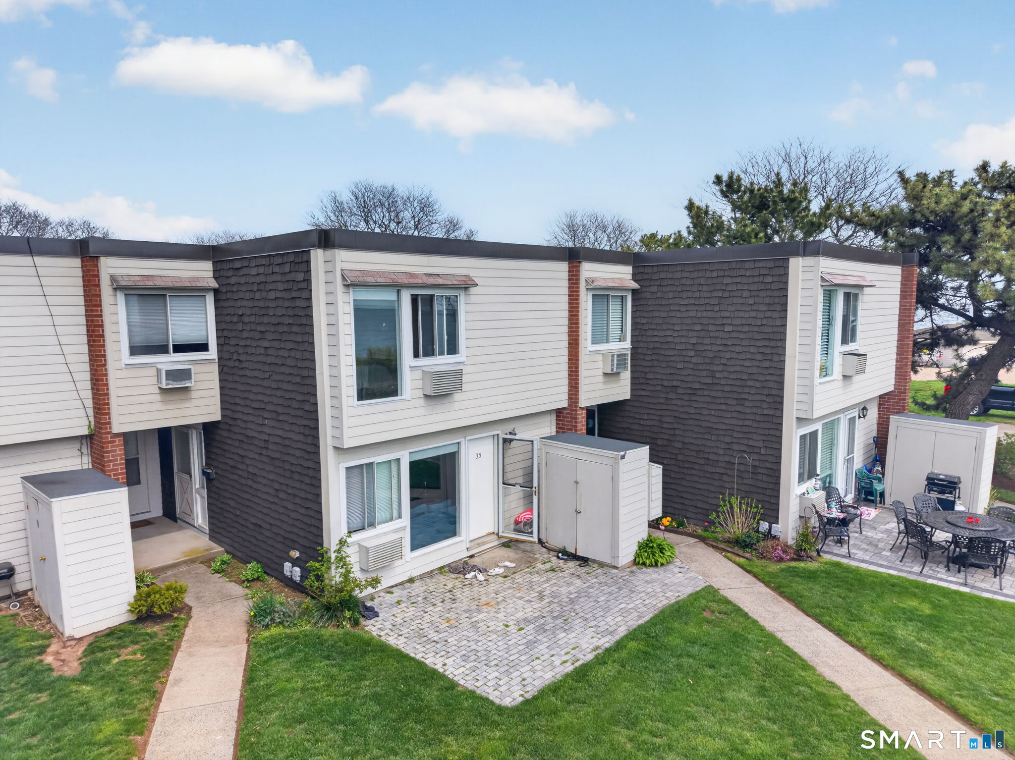 35 West Walk West Haven CT 06516