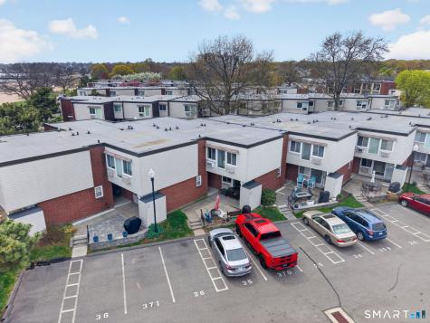 35 West Walk West Haven CT 06516