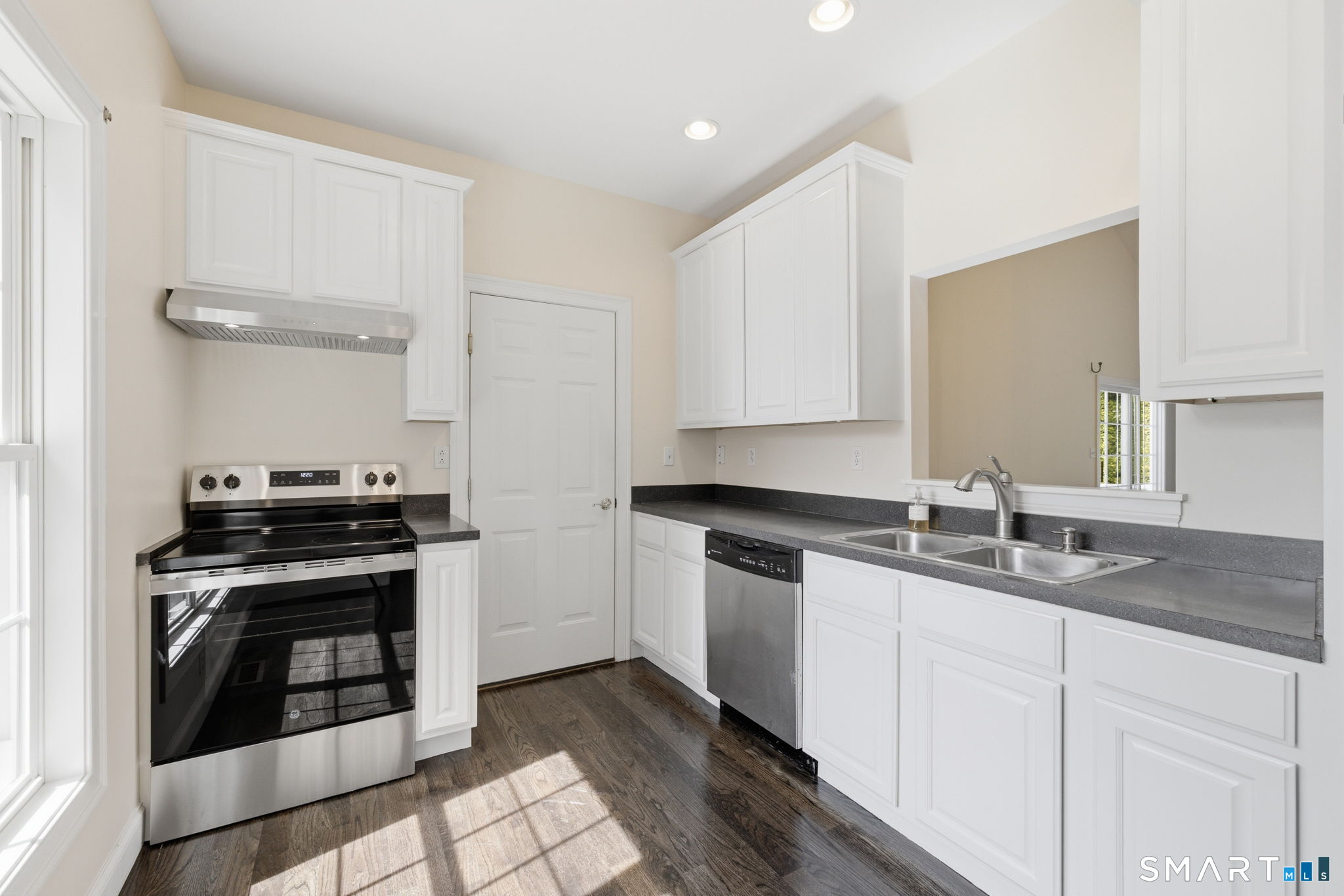 2 Whitman Lane Vernon CT 06066