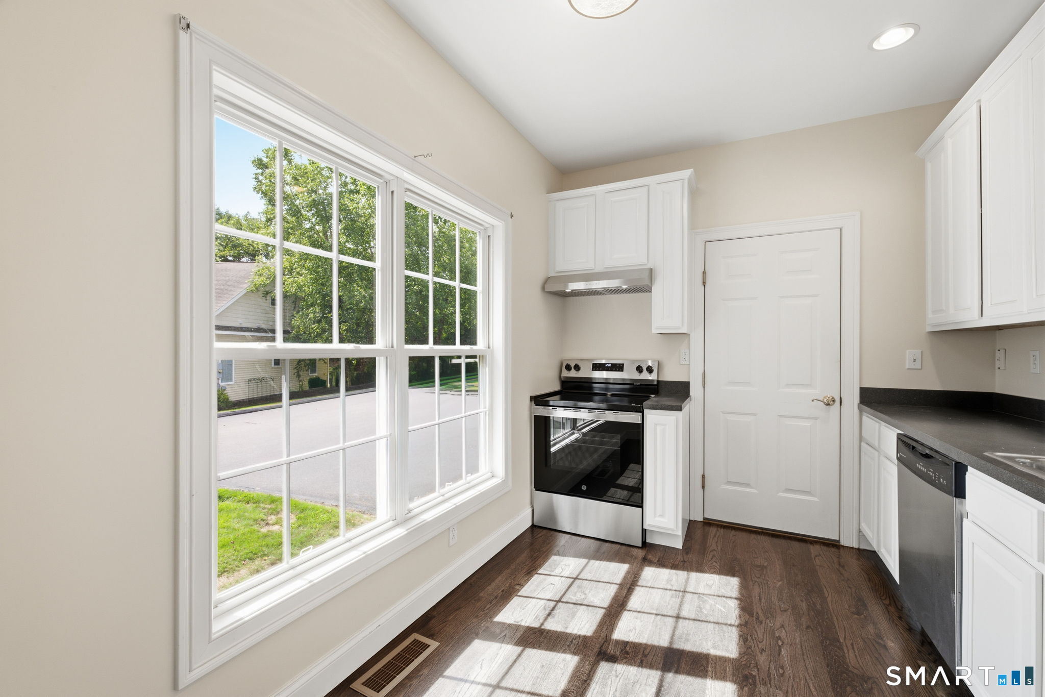 2 Whitman Lane Vernon CT 06066