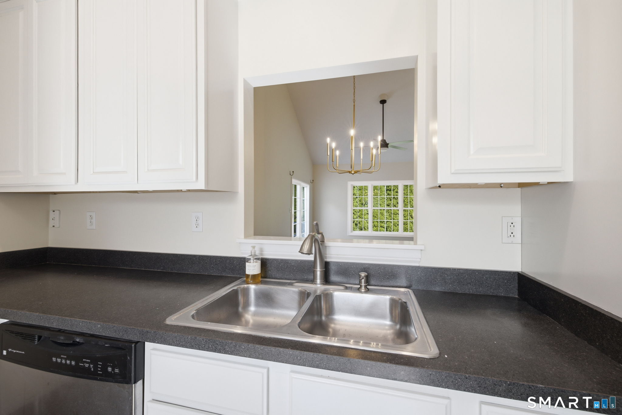 2 Whitman Lane Vernon CT 06066