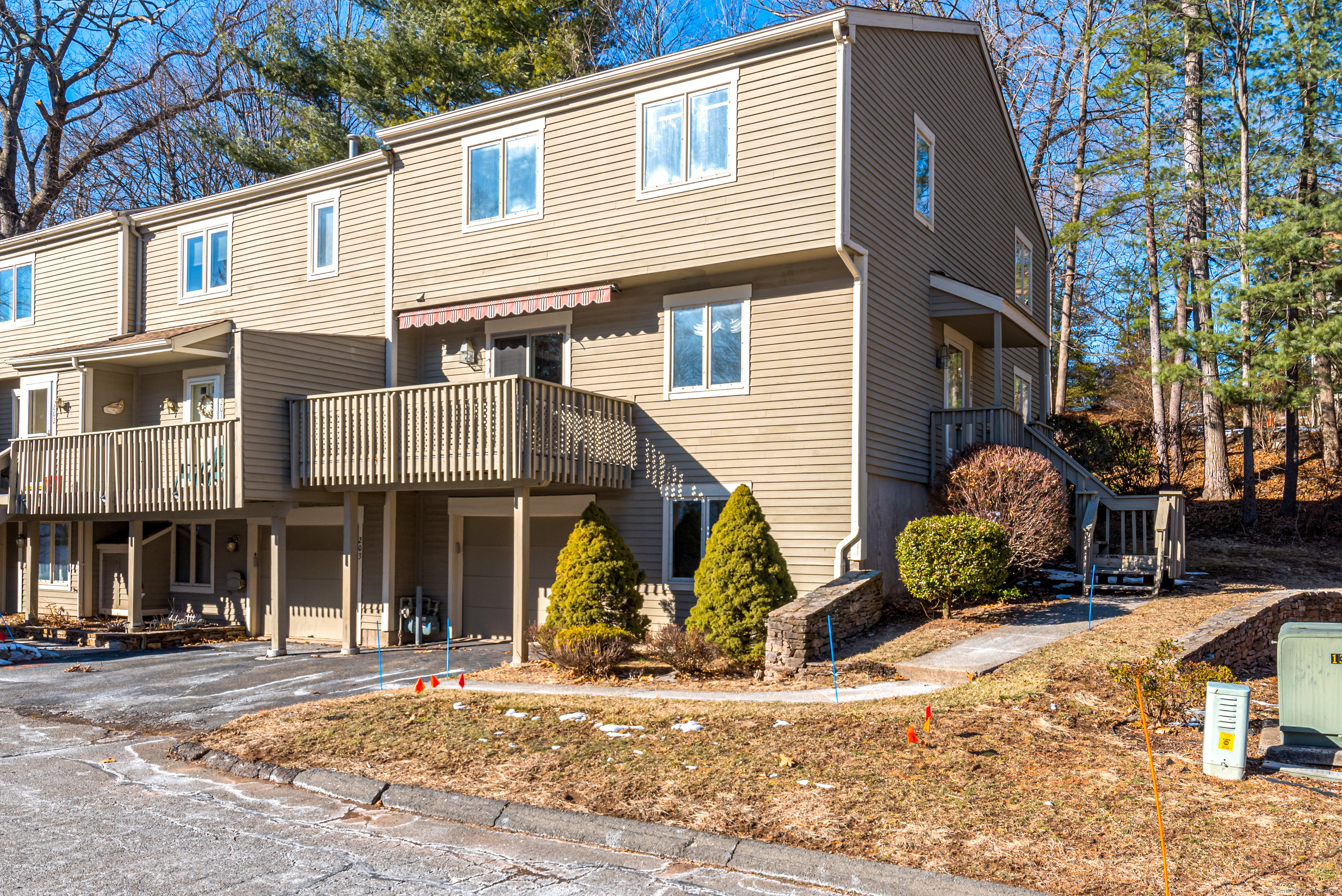 204 Waters Edge Drive Southington CT 06489