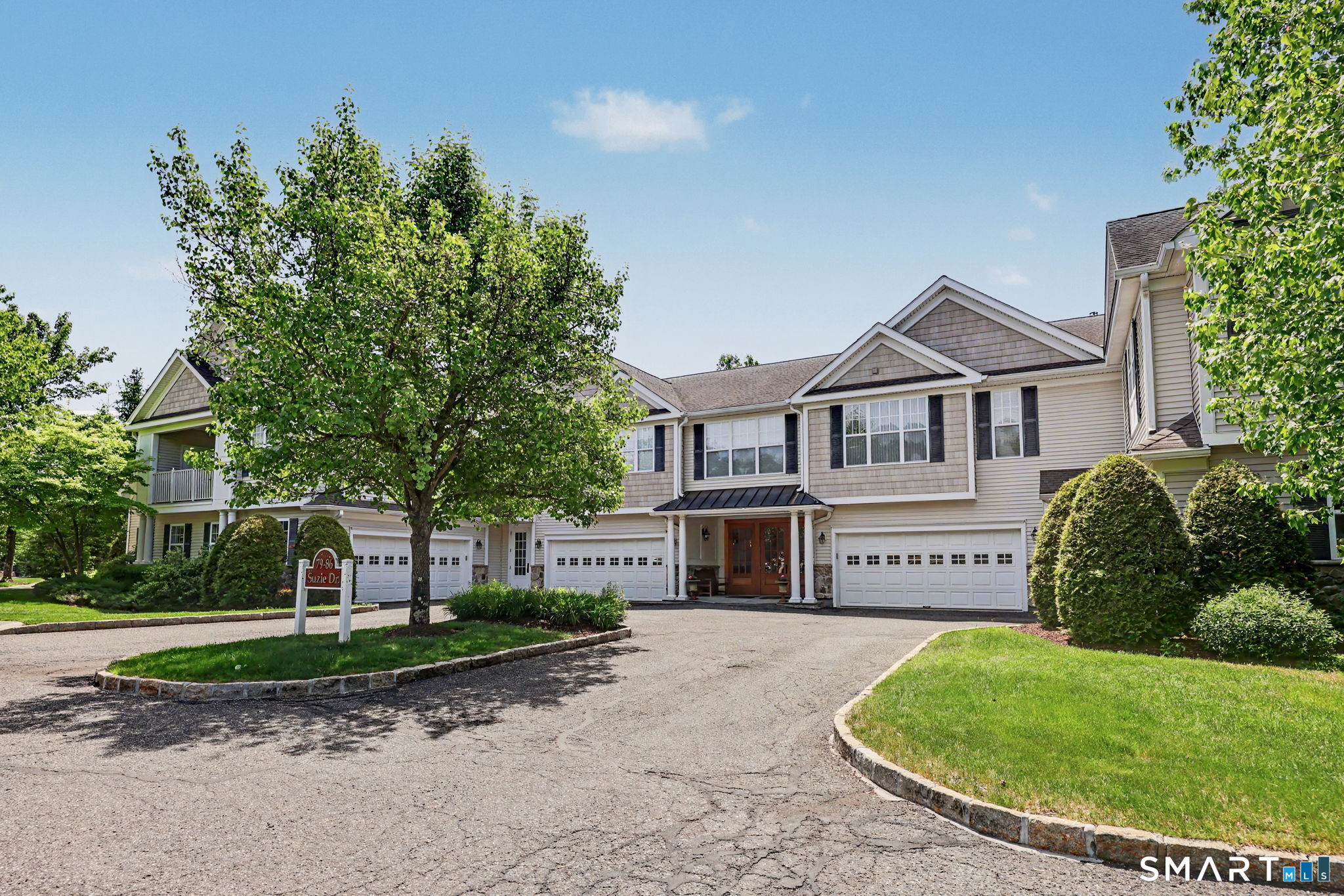 79 Suzie Drive Newtown CT 06470
