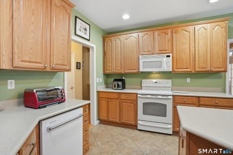 79 Suzie Drive Newtown CT 06470