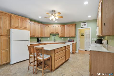 79 Suzie Drive Newtown CT 06470