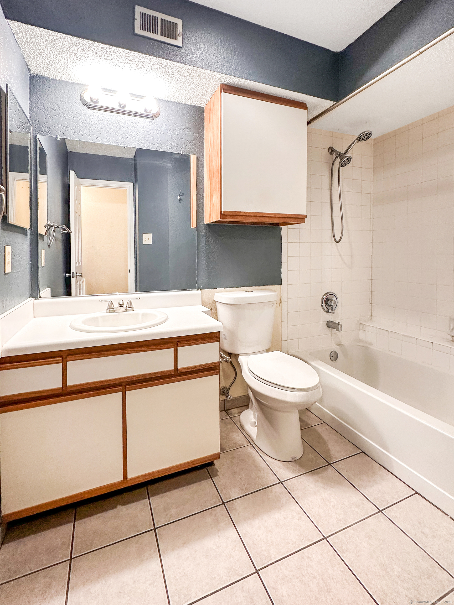 31 High Street East Hartford CT 06118