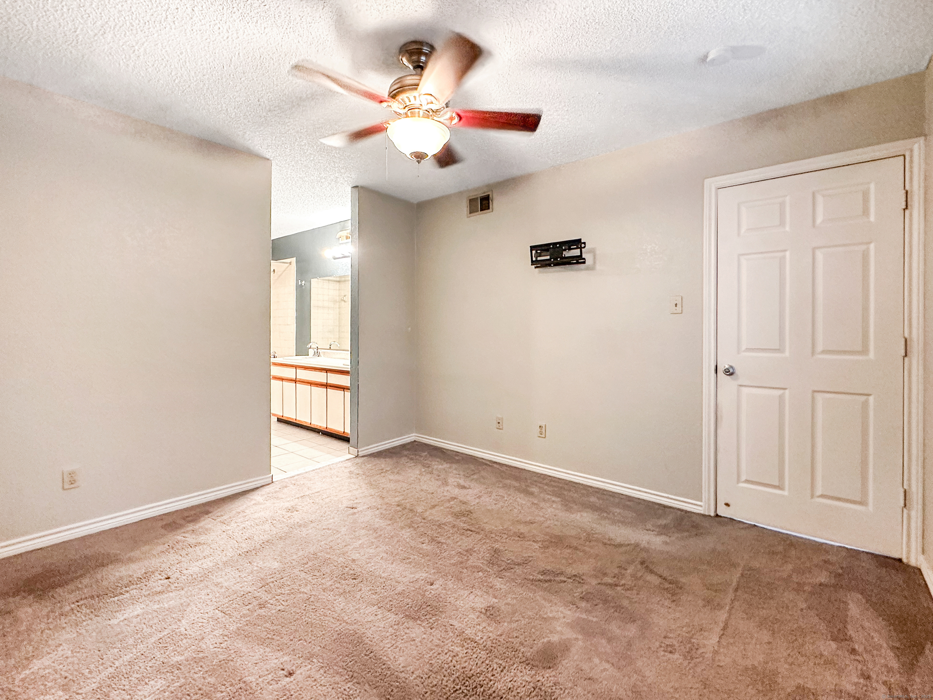 31 High Street East Hartford CT 06118