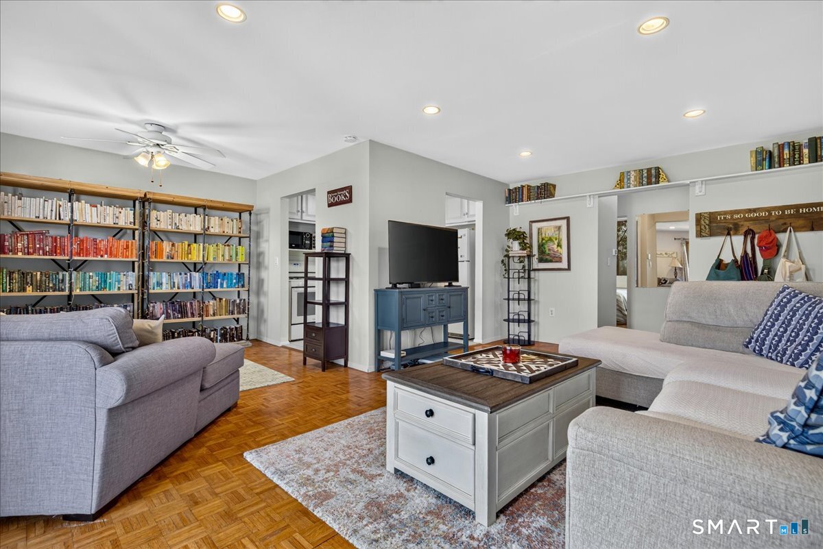 49 East Broadway Milford CT 06460