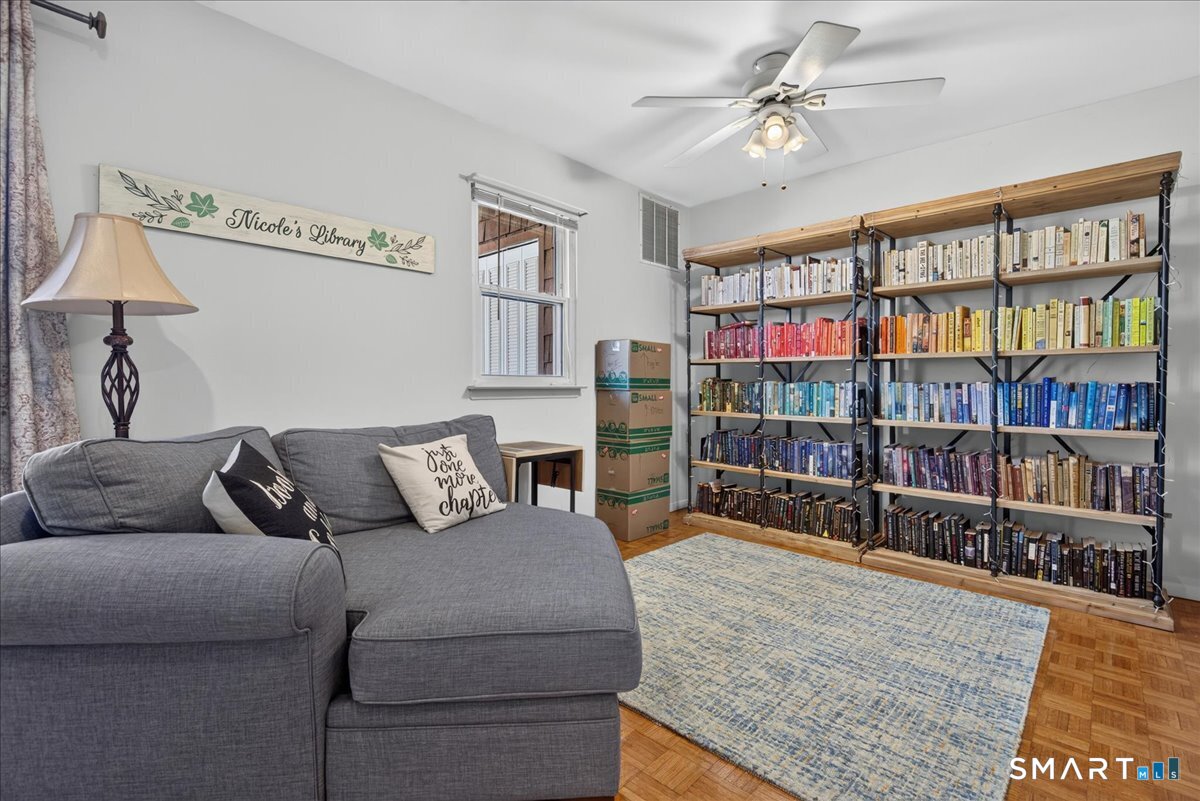 49 East Broadway Milford CT 06460