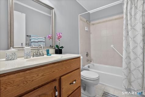 49 East Broadway Milford CT 06460