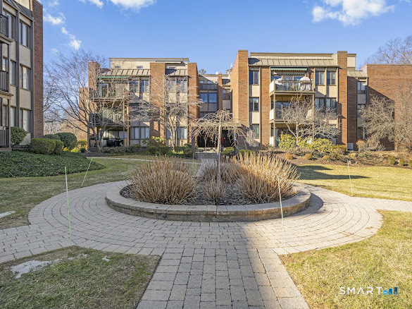 799 Prospect Avenue West Hartford CT 06105