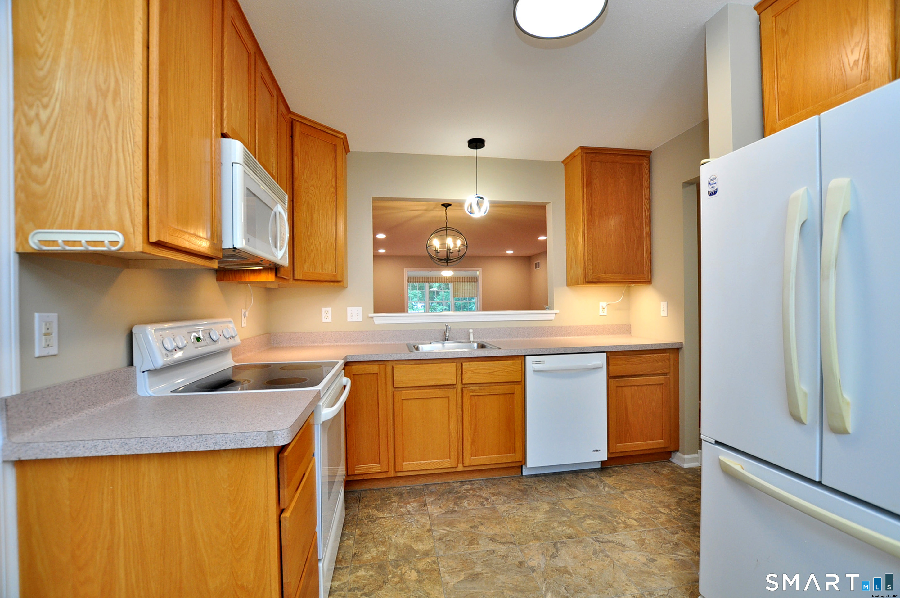 241 Kings Landing Windsor CT 06095