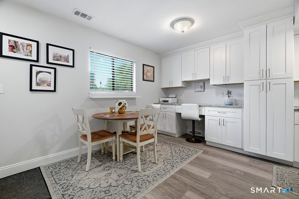 135 Knapps Highway Fairfield CT 06825