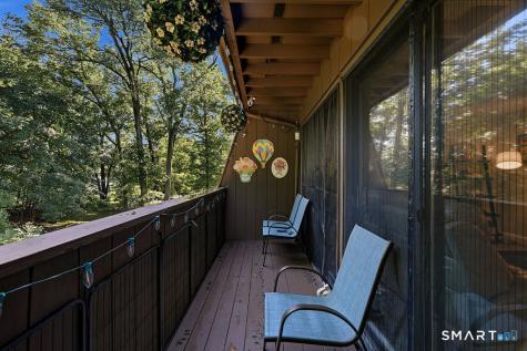 135 Knapps Highway Fairfield CT 06825