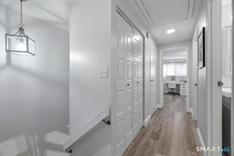 135 Knapps Highway Fairfield CT 06825