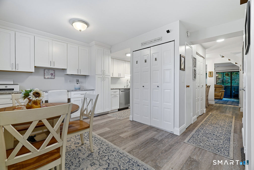 135 Knapps Highway Fairfield CT 06825